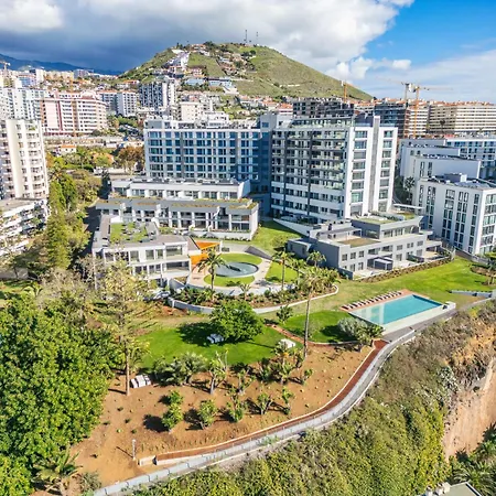 Acquas Bliss By Madeira Sun Travel * Funchal (Madeira)